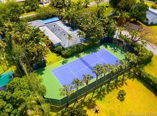 7905 SW 79th Ter, Miami, FL 33143