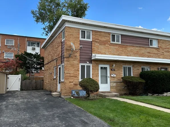 8527 Hamilton Dr #0, Skokie, IL 60077