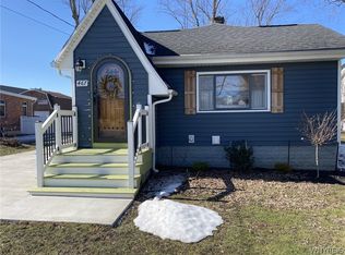 467 Aurora St, Lancaster, NY 14086