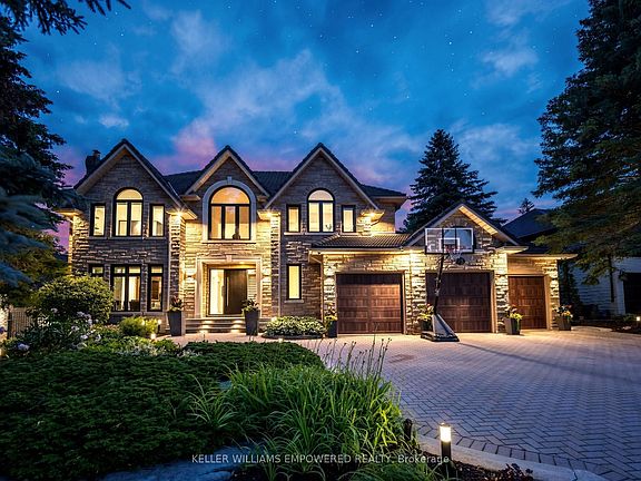 2nd image of 93 Longview Cres