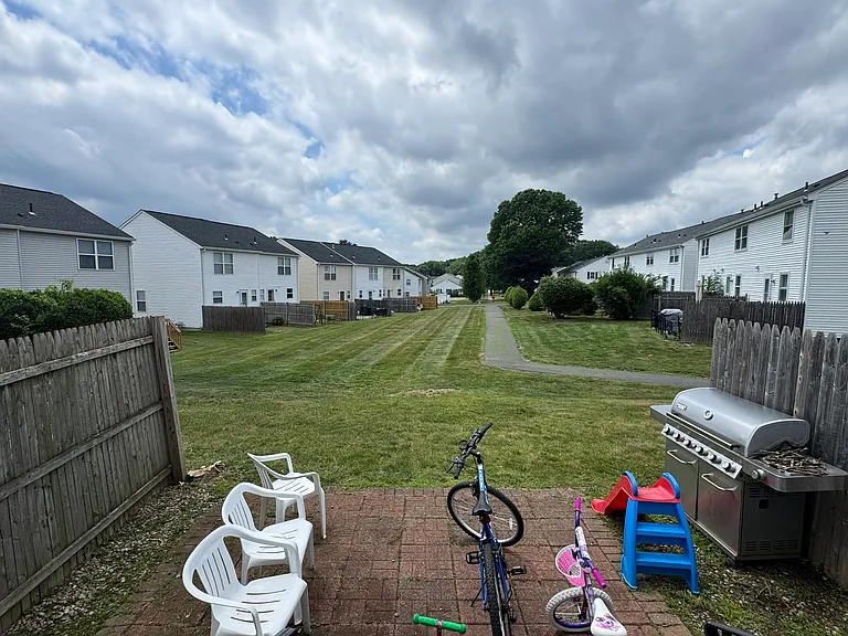 24 Meadowrue Dr #24 — Photo 19