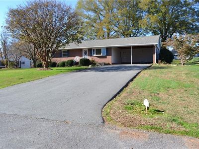 154 Sims Dr, Lewisville, NC, 27023