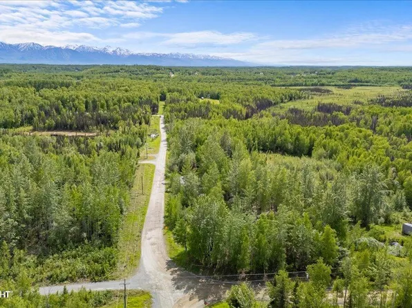 4052 N Alvins Aly, Wasilla, AK 99654