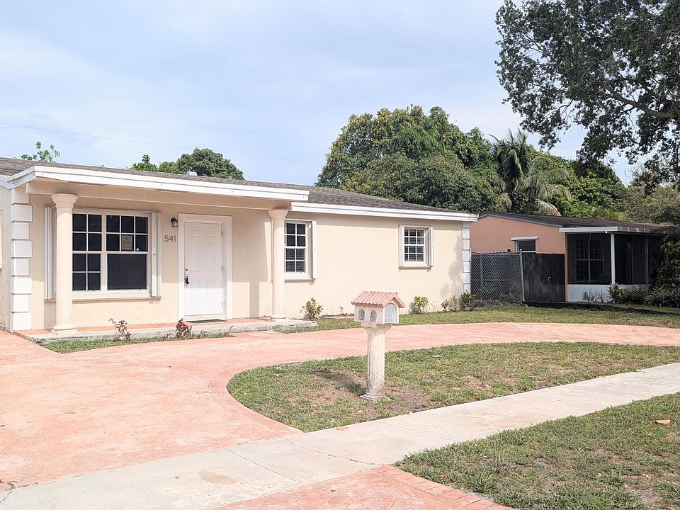 1st image of 541 N 68th Way