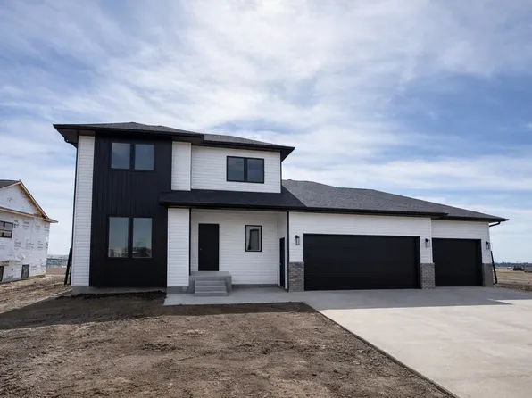 5327 Welder Ave, Bismarck, ND 58503