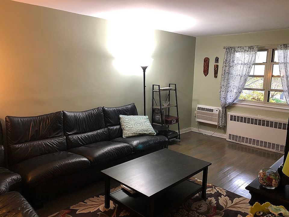 1st image of 5 N Lewis Pl