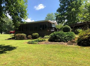 862 Old Highway 64, Hayesville, NC 28904