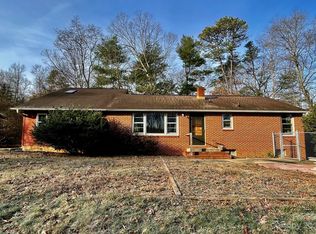417 Rowland Rd, Swannanoa, NC 28778