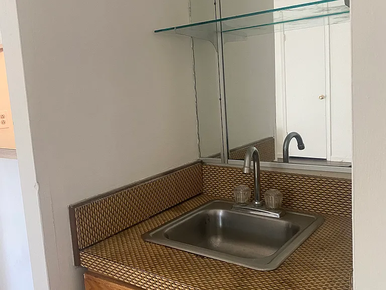 3500 Irvington Ct — Photo 13