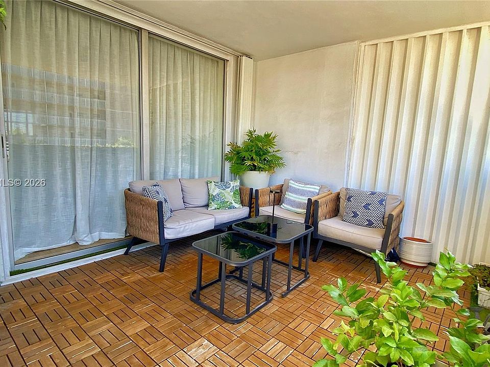 1st image of 1331 Lincoln Rd APT 702