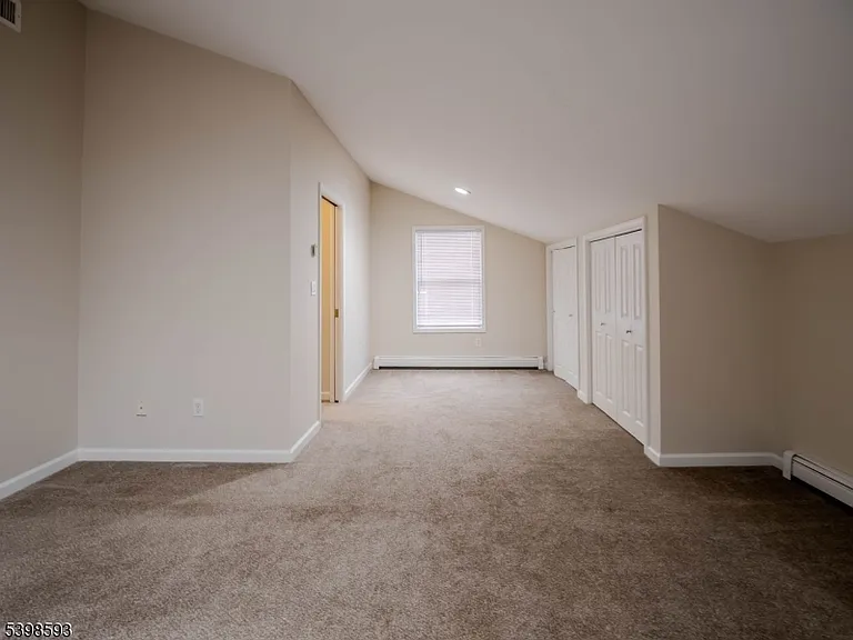 48A Unionville Ave #C — Photo 8