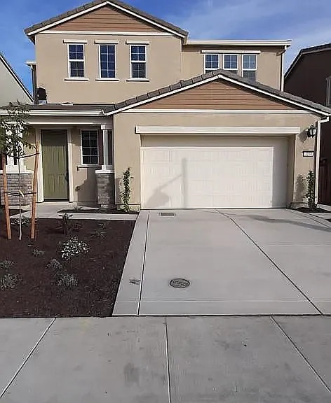 3290 Sidney Way — Photo 2