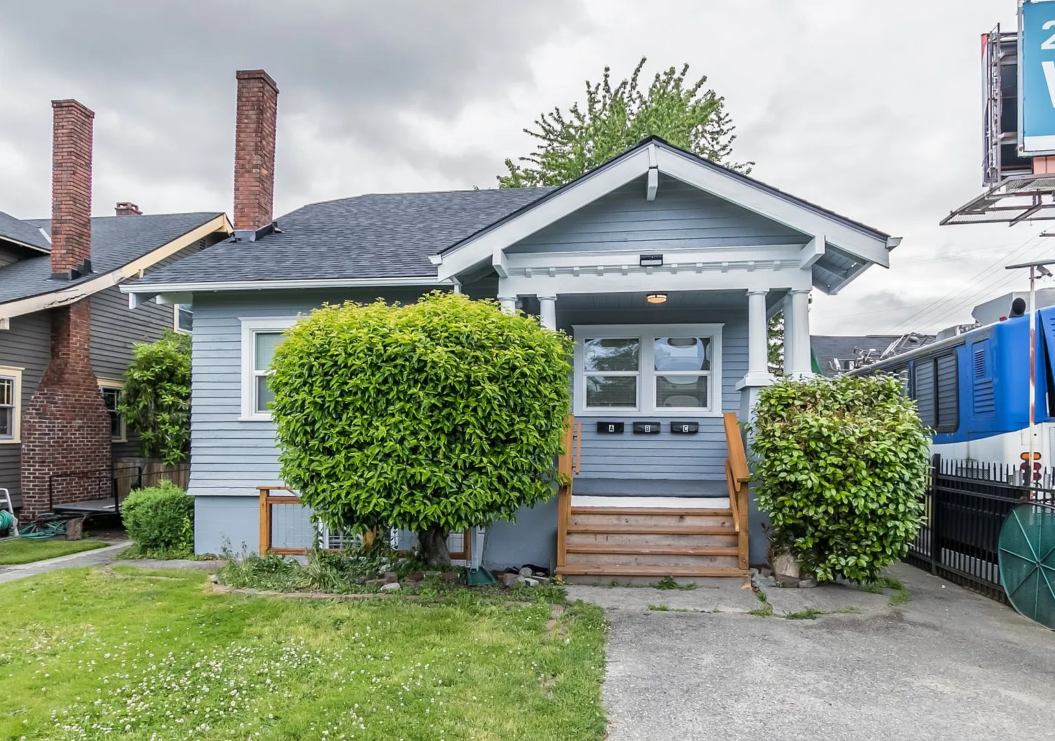 Adorable home with 3 Units in Tacoma — Photo 2