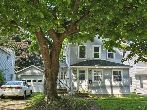 226 E 2nd St, Oswego, NY 13126