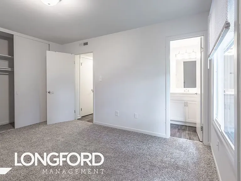 Sonoma Woods Apartments — Photo 39
