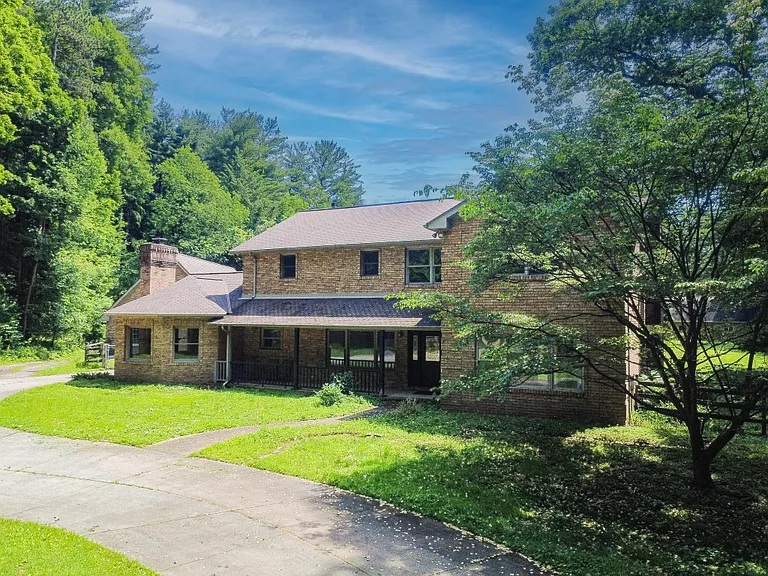 3423 Yellow Creek Rd — Photo 134