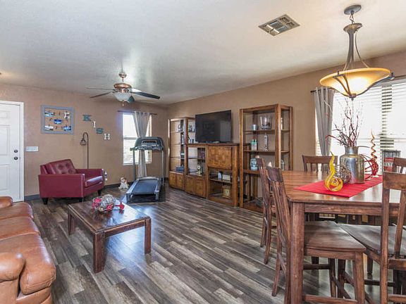 3rd image of 8447 E Monte Cir