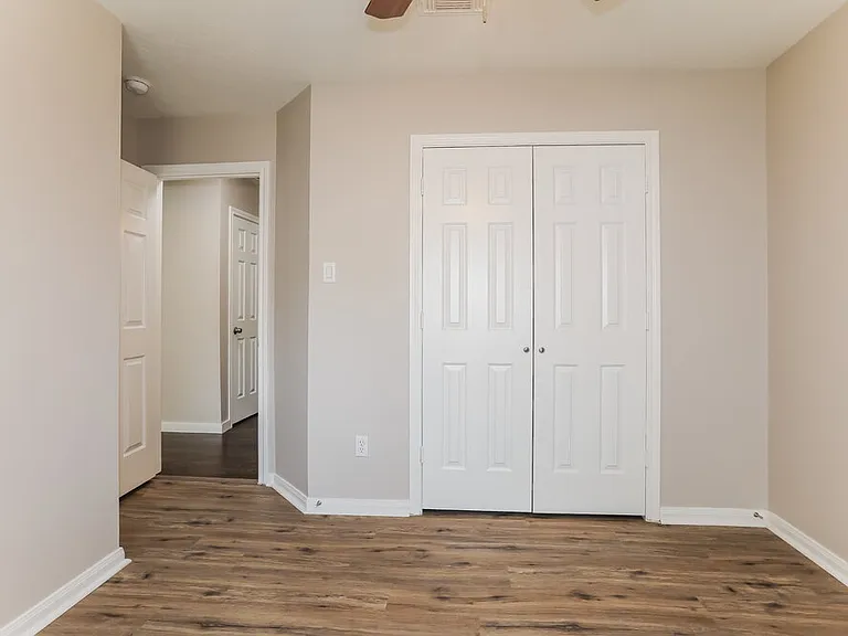 311 Lake View Dr — Photo 12