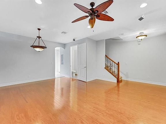 5th image of 709 Dakota Dr