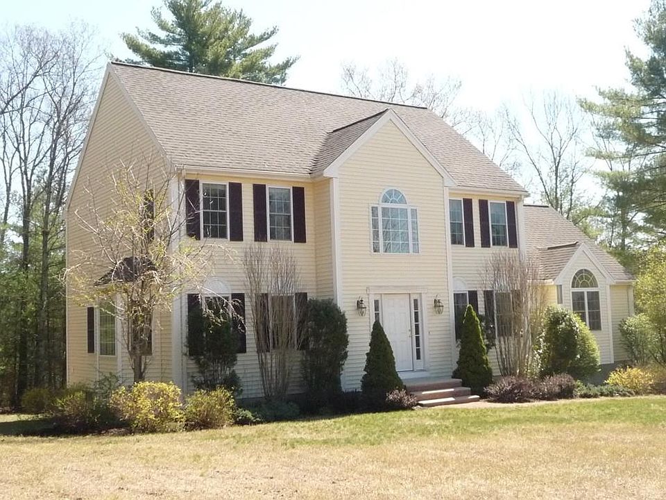 1st image of 7 Bayberry Ln