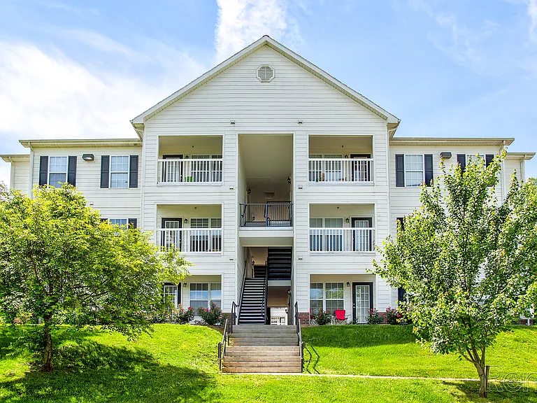 Walker Rosa Apartments — Photo 3