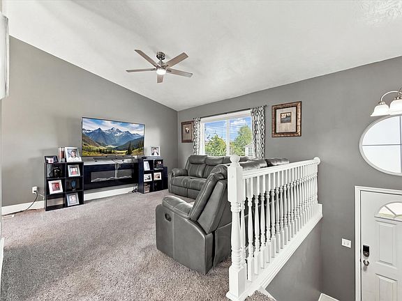 3rd image of 2257 N 2290 W