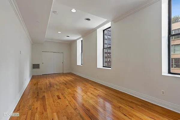 Rented by Corcoran | media 15
