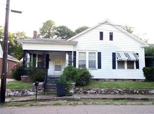 221 4th St N, Columbus, MS 39701