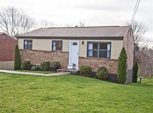 570 Meadowvale Dr, Cheswick, PA