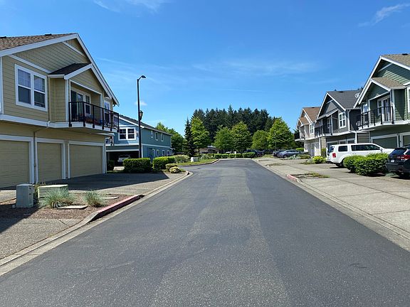 4th image of 6007 Illinois Ln SE Unit 1089