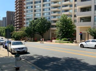 4515 Willard Ave APT 720S, Chevy Chase, MD 20815