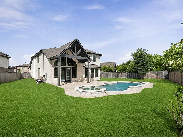 15026 Joe Lair Dr — Photo 37