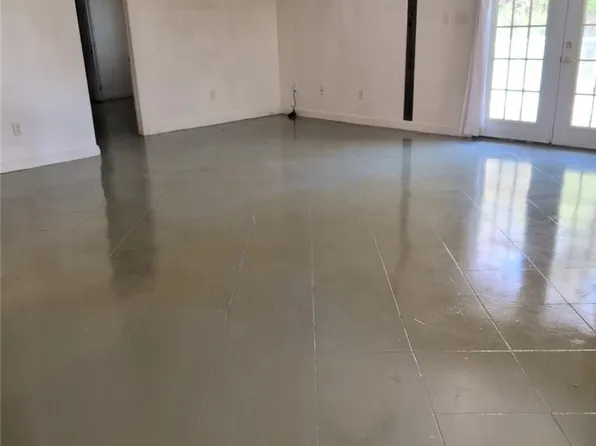 10954 Jackrabbit Ln, Bryan, TX 77808