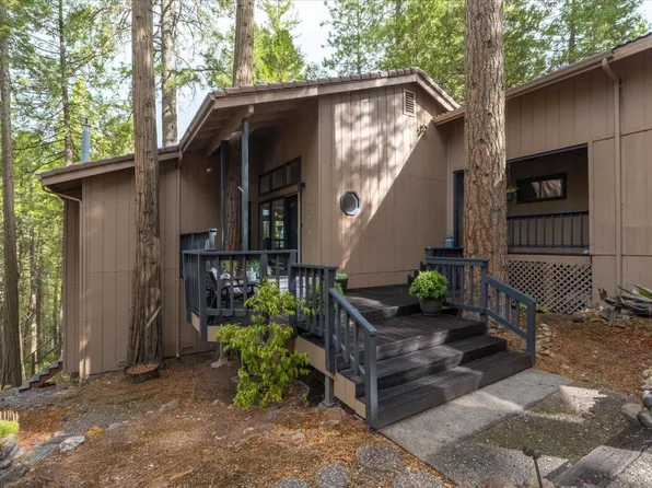 723 Larkspur Ln, Murphys, CA 95247