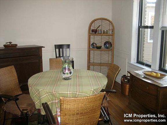 2nd image of 3925 N Keeler Ave #2