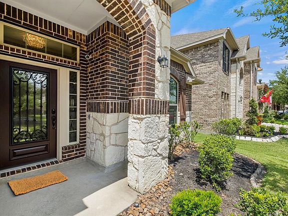 3rd image of 20819 Orange Poppy Dr