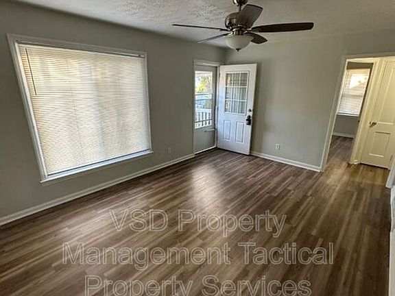 3rd image of 12304 Kirton Ave