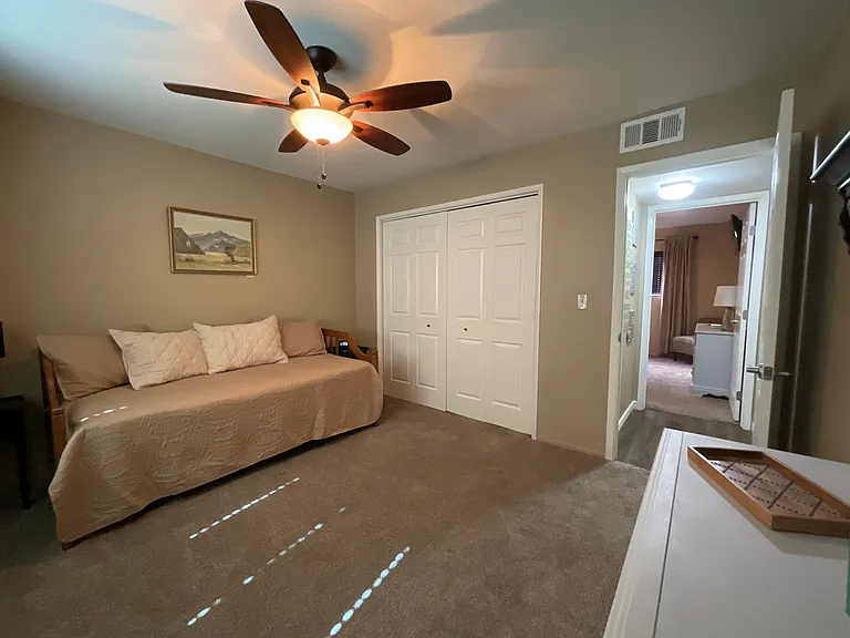 201 Riverfront Dr #18 — Photo 15
