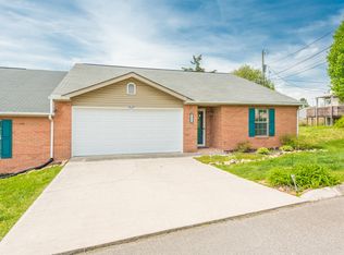 8029 Fenton Way, Powell, TN 37849