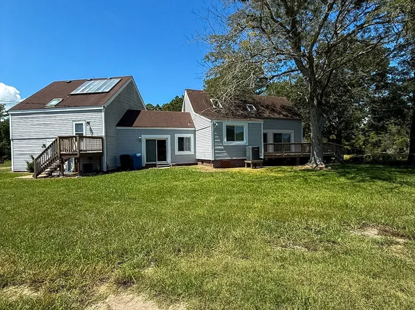 1332 Shipps Cabin Rd #A, Virginia Beach, VA 23457