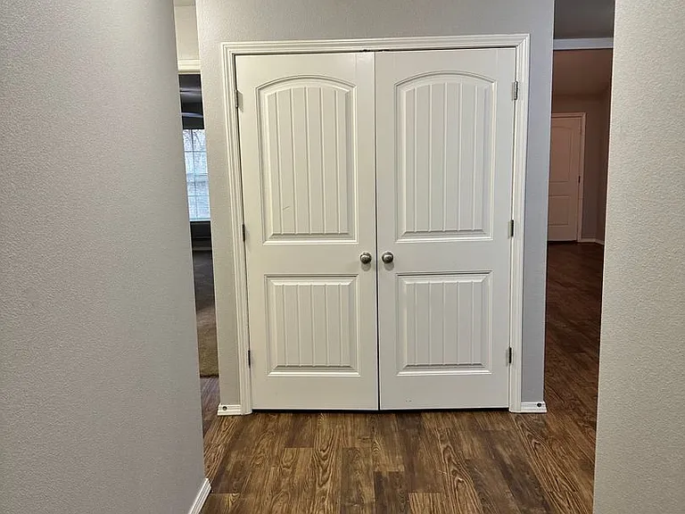 2900 SW Amberwood Ave #2 — Photo 6