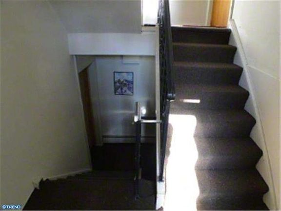 3rd image of 1011 Bullock Ave APT E