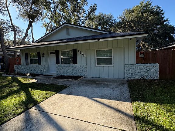 2nd image of 1320 Quintuplet Dr