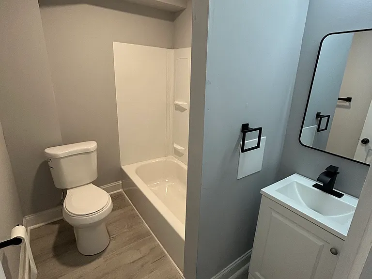 2644 Harlem Ave — Photo 19