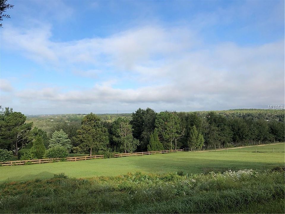 2nd image of 20606 Sugarloaf Mountain Rd