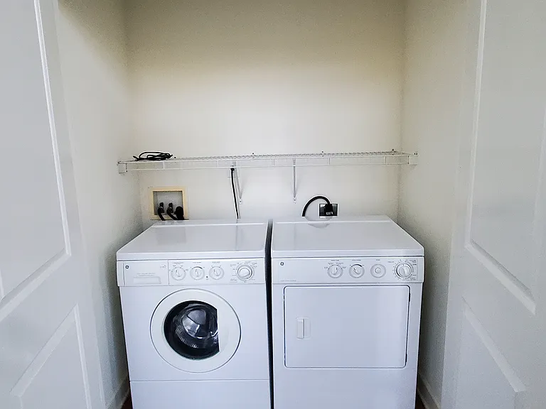 College Hill West Point Apts — Photo 6