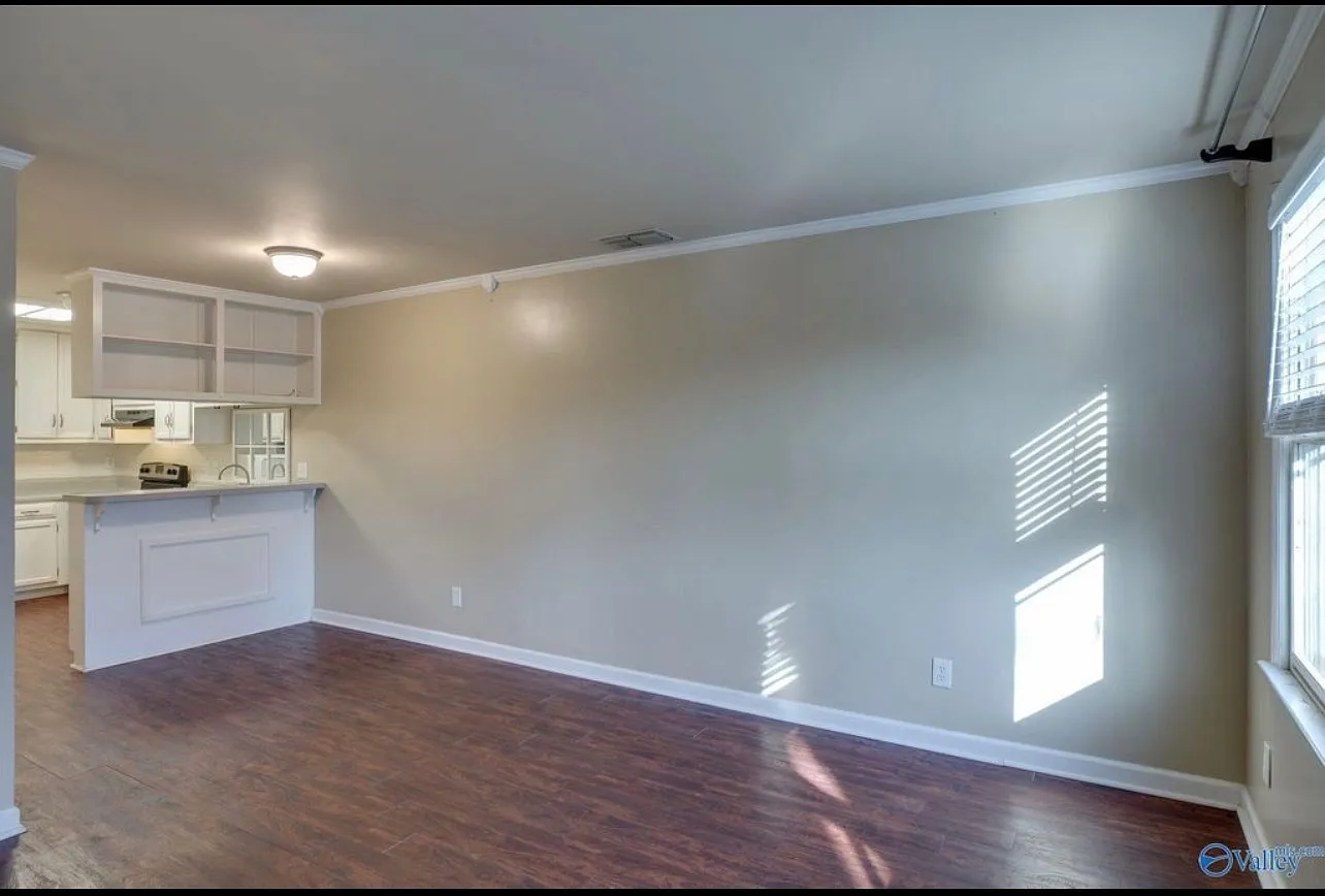 1 bed, 752 sqft, $960 — Photo 3