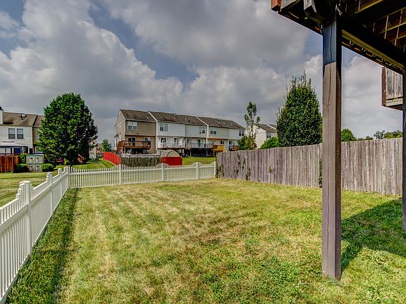 3rd image of 10 N Sherman Dr