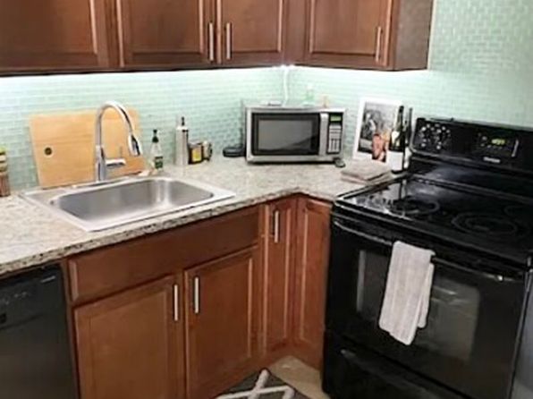 7626 N Milwaukee Ave #7632-2B