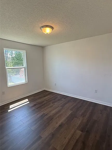 15 Renshaw Dr — Photo 27